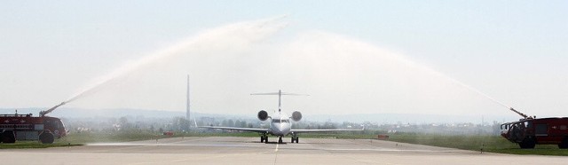 Tuż po 13 na lotnisku w Jasionce wylądował pierwszy samolot z Frankfurtu.