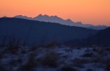 Zachód słońca z Przymiarek w Beskidzie Niskim z widokiem na Tatry [ZDJĘCIA]