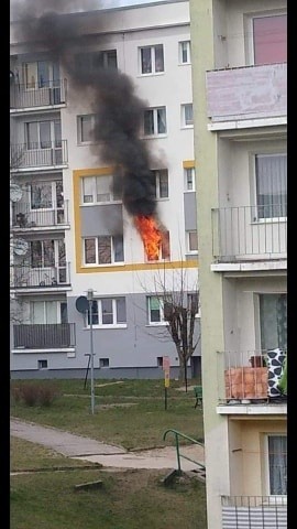 Pożar w mieszkaniu przy ul. Pochyłej.