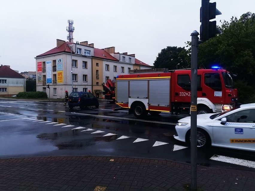 Wypadek na skrzyżowaniu ul. Piłsudskiego i Traugutta w...