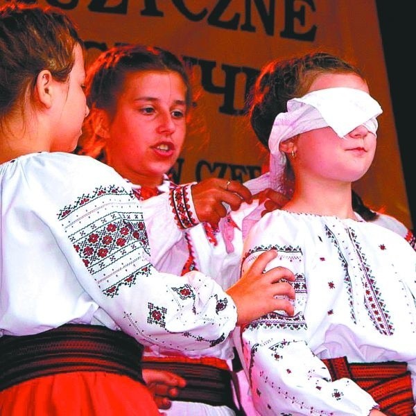 Występy artystów oklaskiwali mieszkańcy Czeremchy.
