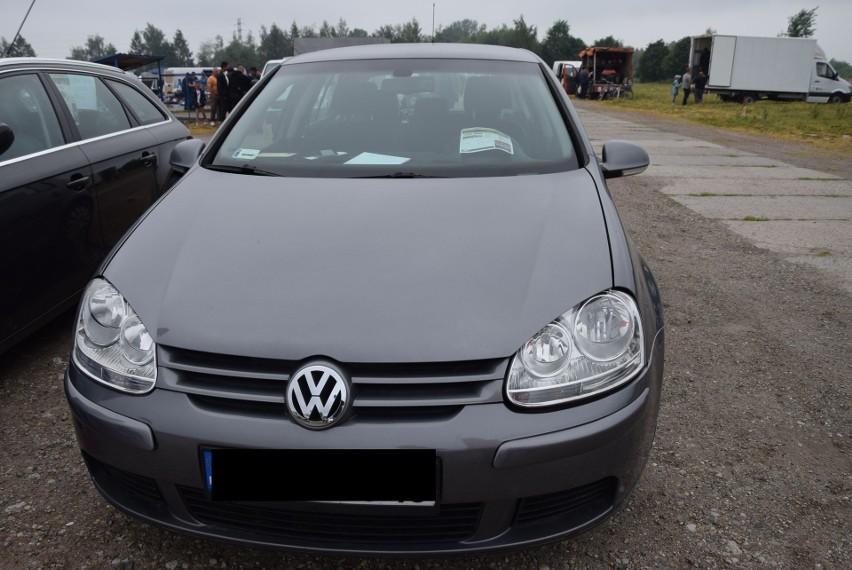 VW Golf - rok produkcji 2006, z silnikiem 1.9 TDI, o mocy...