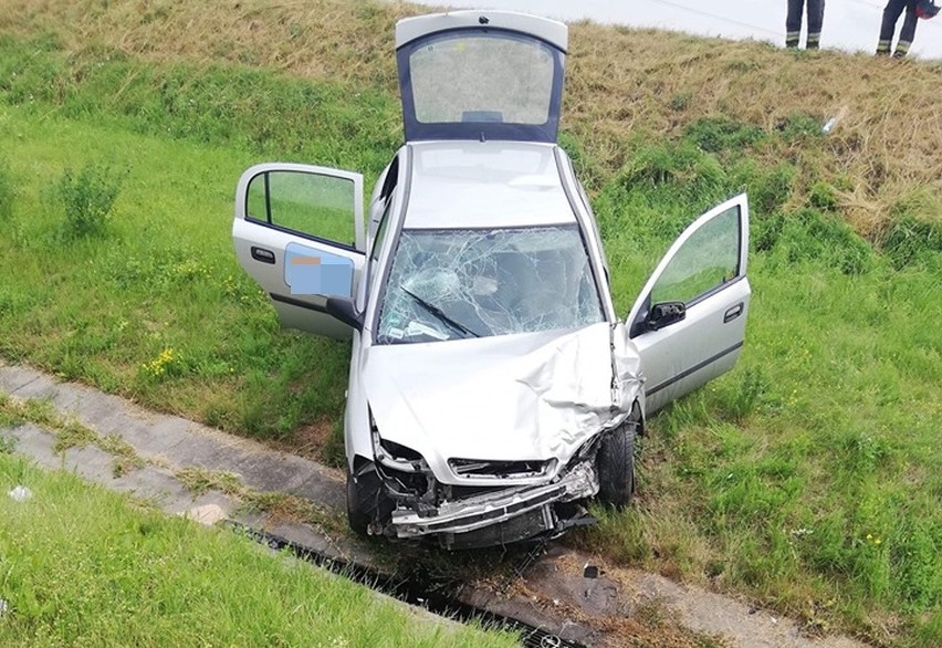 Wypadek na A4 pod Wrocławiem. Zderzenie dwóch aut (ZDJĘCIA)