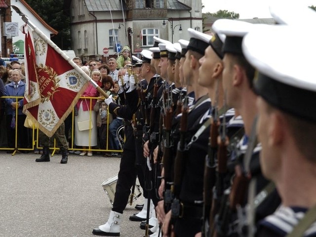 Uroczystości z okazji święta Wojska Polskiego odbędą sie tradycyjnie w Ustce przed kapitanatem portu oraz w Słupsku na pl. Zwycięstwa i na terenie 7. Brygady Obrony Wybrzeża. 