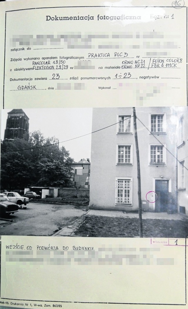 Był 30 maja, 1987 roku, a zegar wskazywał parę minut po 16. J. miał oddać dług „Buźce”. W mieszkaniu przy ul. Długiej  znalazł jej zwłoki