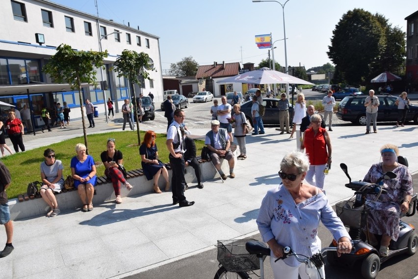 Centrum przesiadkowe w Lublińcu już otwarte. Jest na...