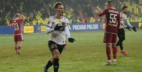 PKO BP Ekstraklasa. Belgijski pomocnik Martin Remacle przedłużył kontrakt z Koroną Kielce do końca sezonu 2025/2026