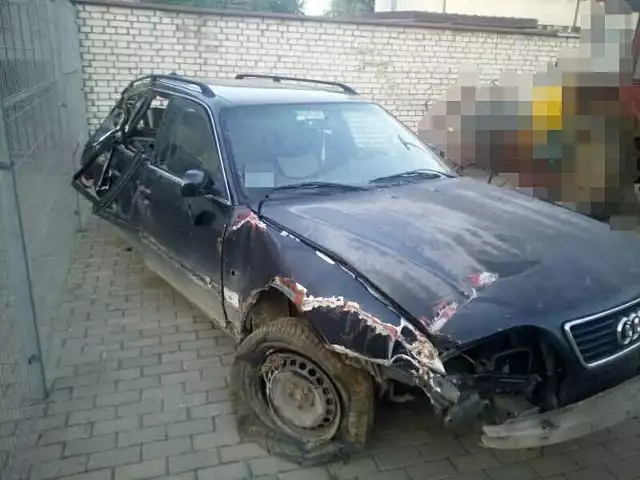 Tragiczny wypadek pod Bielskiem Podlaskim. Samochodem podróżowały trzy osoby.