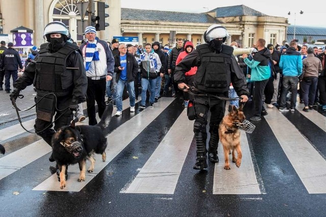 Podczas przemarszu kibiców Wisły Płock policja nie odnotowała niebezpiecznych incydentów