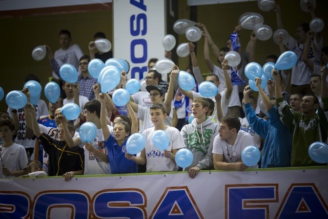 Kibice Rosy liczą na wygraną swoich koszykarzy