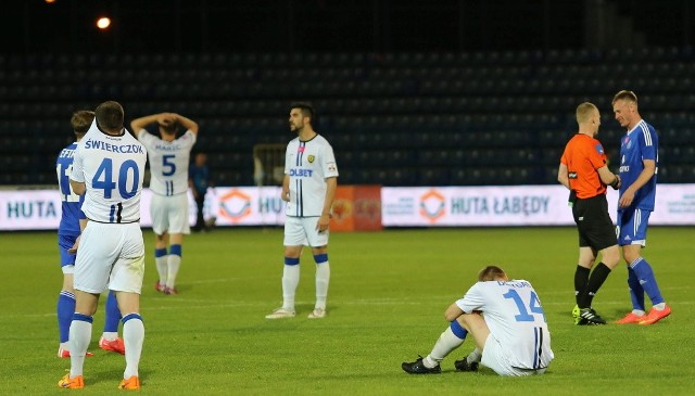 Zawisza Bydgoszcz pożegnał się z Ekstraklasą porażką z Ruchem Chorzów