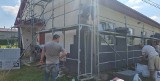 Prace remontowo-budowlane w remizie Ochotniczej Straży Pożarnej w Kocinie. Mają zakończyć się z końcem tego roku