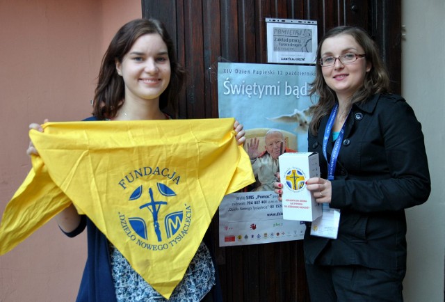 W lubelskim sztabie Dnia Papieskiego trwają ostatnie przygotowania do kwesty na rzecz zdolnych uczniów i studentów.