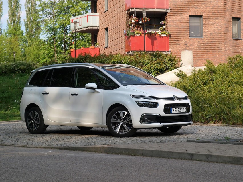 Citroën Grand C4 Picasso. Większy niż wygląda...