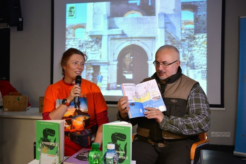 Anna i Krzysztof Kobusowie są autorami cyklu przewodników...