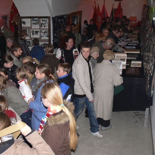 Jubileuszowa wystawa z okazji 95 -lecia tarnobrzeskiego harcerstwa.