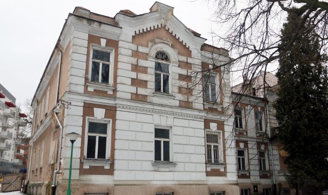 Stary Szpital Żydowski przy ul. Lubartowskiej, w którym powstanie m.in. szkoła rodzenia