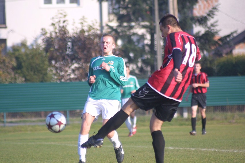 Zieleńczanka Zielonki - Karpaty Siepraw (5.11.2011, IV liga)