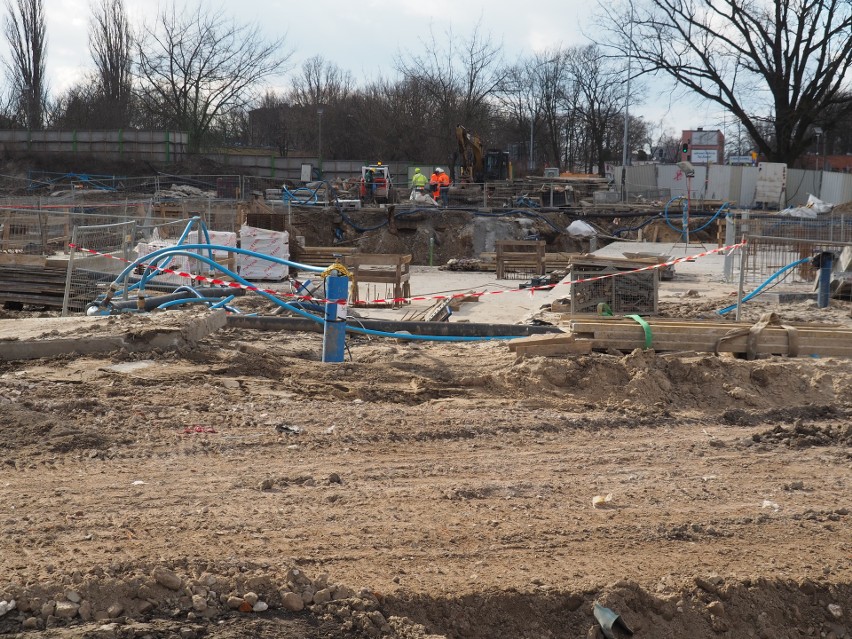 Tunel średnicowy w Łodzi. Stacja Łódź Polesie powoli wychodzi z ziemi... Za około miesiąc dotrze tu Katarzyna