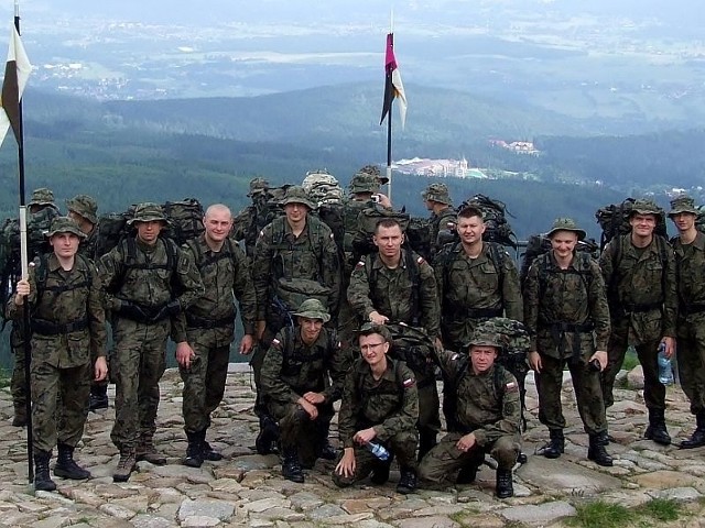 Żołnierze międzyrzeckiej brygady szkolili się w Karkonoskim Parku Narodowym. W ciągu sześciu godzin pokonali trudną, górską trasę o długości 30 km.