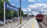 Z Alwerni przez Krzeszowice do Krakowa. Najpierw autobusem a potem pociągiem. Wystarczy jeden bilet. Zdjęcia 