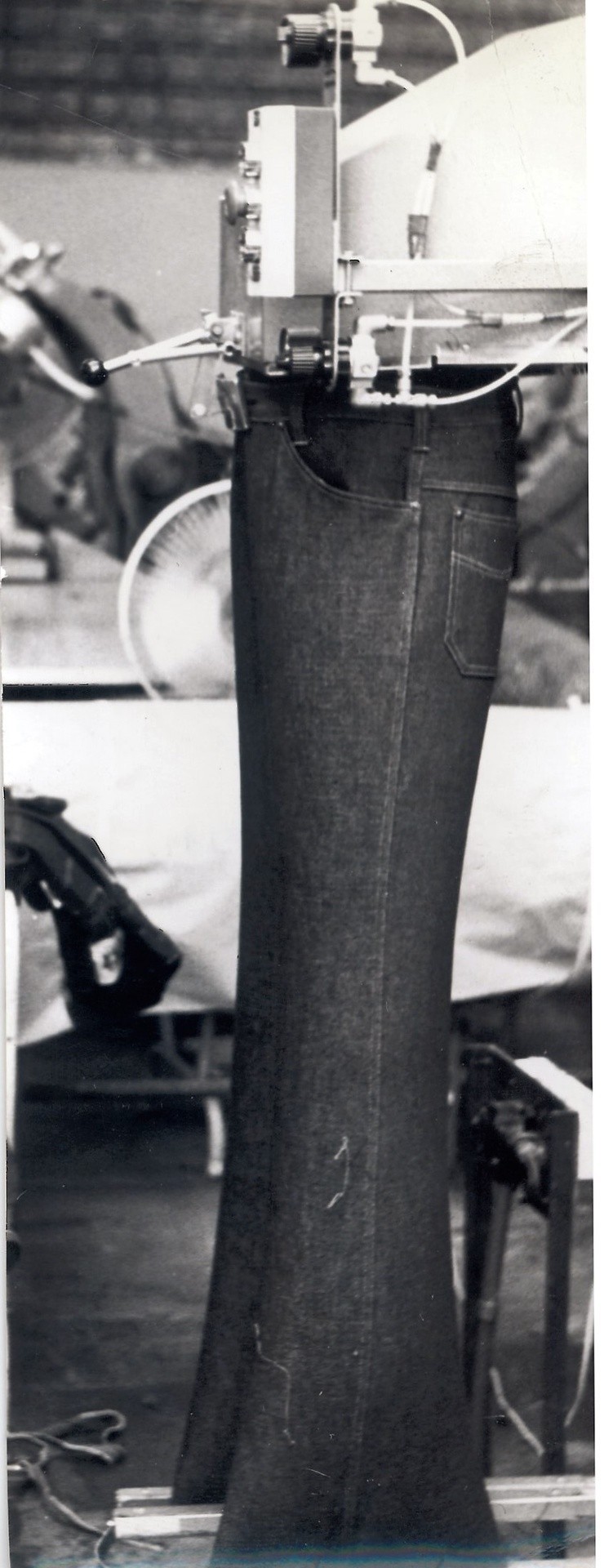 Spodnie produkowane w legnickim Elpo