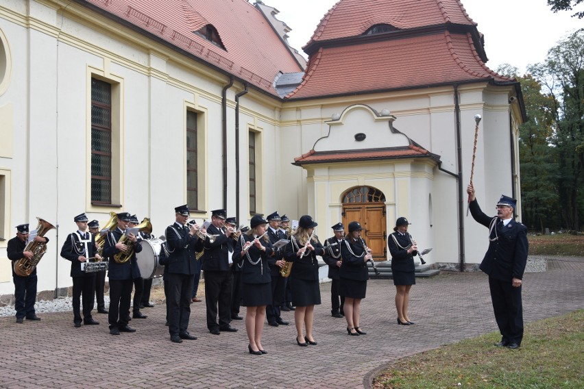 Podczas uroczystości zagrała orkiestra dęta OSP