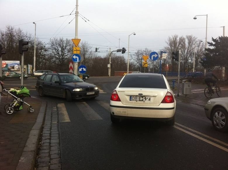 Niebezpiecznie na wybrzeżu Pasteura. Po zmianach kierowcy jadą pod prąd (ZDJĘCIA)