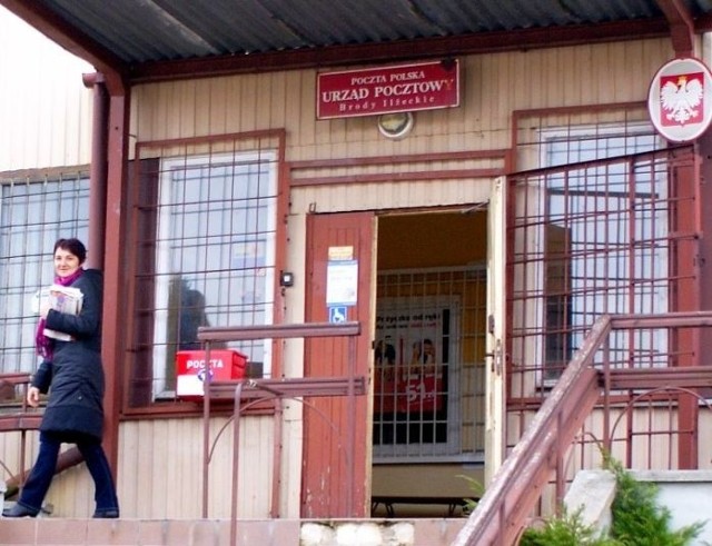 Wejście do starej siedziby poczty w Brodach