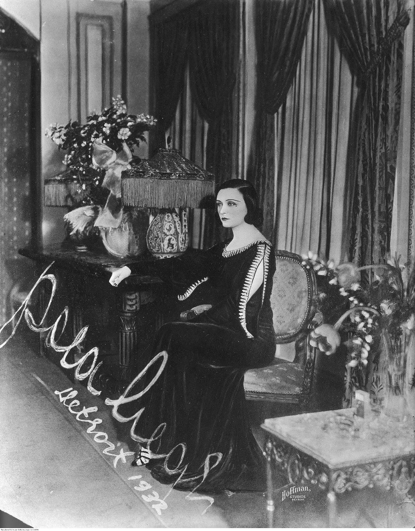 7 lipca 1920 roku znana aktorka filmu niemego, późniejsza...