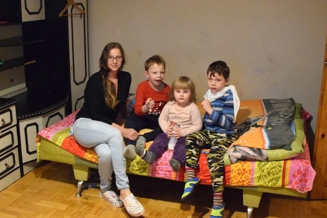 Rodzina Agnieszki Mateusz Woźniaków z Buska Zdroju dotknięta wieloma chorobami gorąco prosi o artykuły pierwszej potrzeby.