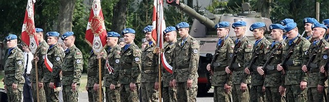 Żołnierze z 7. BOW wyjeżdżają na Bałkany