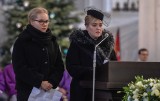 Magdalena i Antonina Adamowicz żegnają się z Pawłem Adamowiczem. "Opiekuj się nami i całym Gdańskiem tam w niebie" 