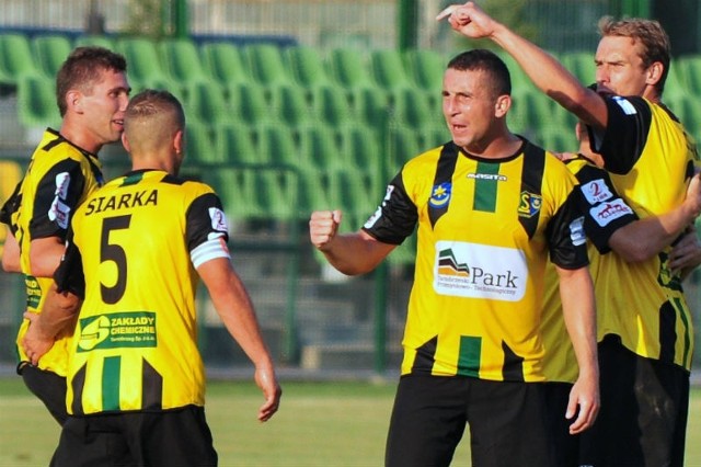 Po pierwszym meczu sezonu 2014/2015 piłkarze Siarki Tarnobrzeg mają spore powody do zadowolenia.