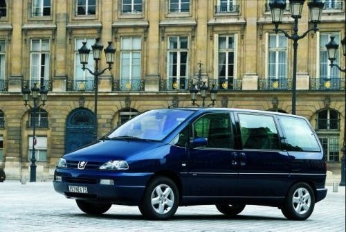 Peugeot 806 jest według raportu TUV najgorszym autem w...