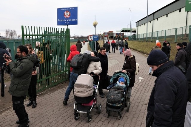 Caritas szuka ochotników do pracy w namiocie obsługującym uchodźców z Ukrainy. Będzie to namiot postawiony przez Caritas Polska przy jednym z przejść granicznych.