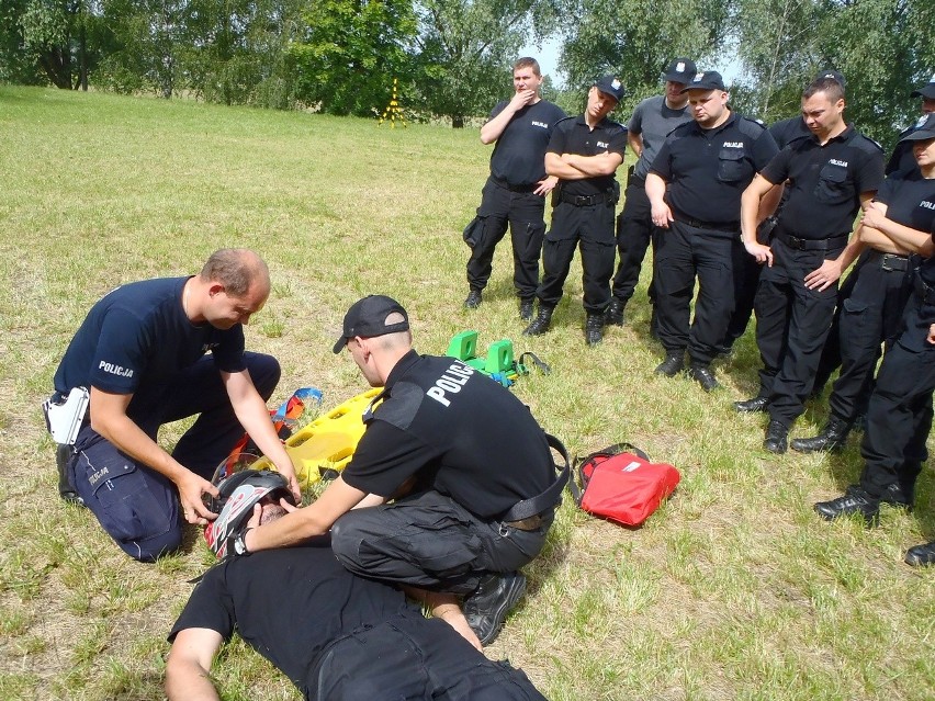 Białostoccy policjanci trenowali udzielanie pierwszej pomocy...