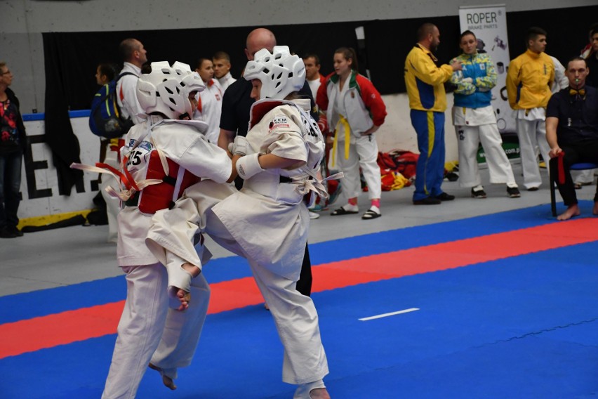 Dwa medale Klubu Karate Morawica na mistrzostwach Europy w Budapeszcie [ZDJĘCIA]