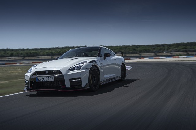 Nissan GT-R Nismo Nissan rozpoczął właśnie przyjmowanie zamówień na GT-R NISMO z roku modelowego 2020. Jego cena wynosi 915 000 zł.Fot. Nissan