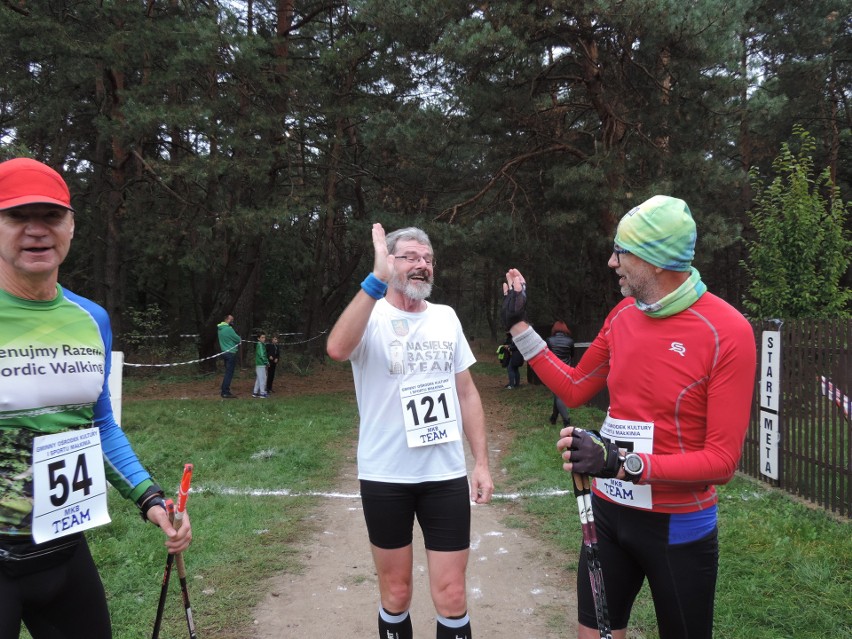 Jesienne Biegi Małkińskie i III Jesienny Marsz Nordic Walking 2020. Zdjęcia, wideo. 10.10.2020 