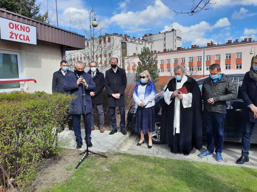 Przasnysz. Okno Życia otwarte 23.04.2021. Pierwsze na północnym Mazowszu. Zdjęcia