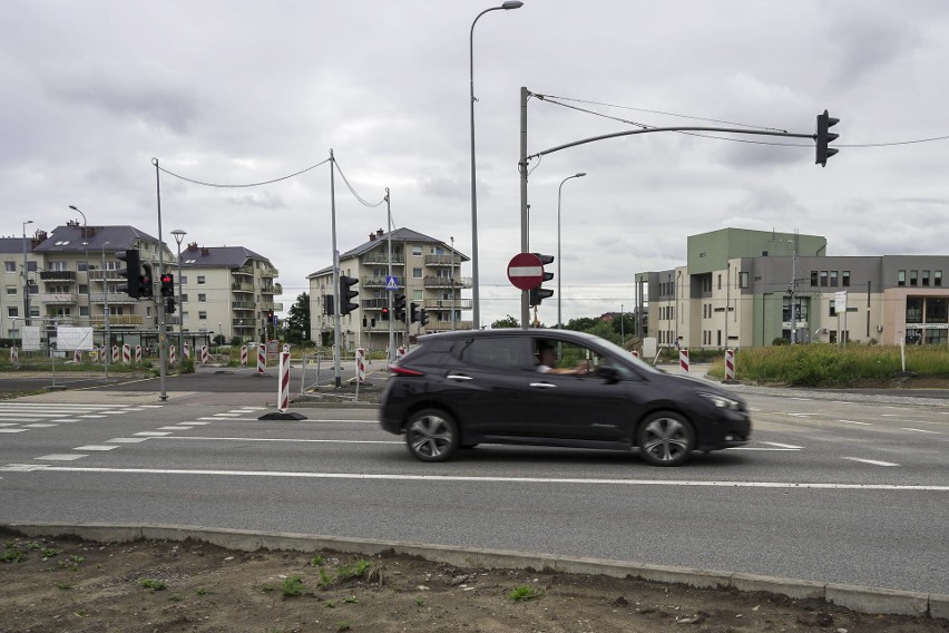 Budowa linii tramwajowej w Nowej Warszawskiej. Od czwartku 8.07.2021 r. duże zmiany w organizacji ruchu