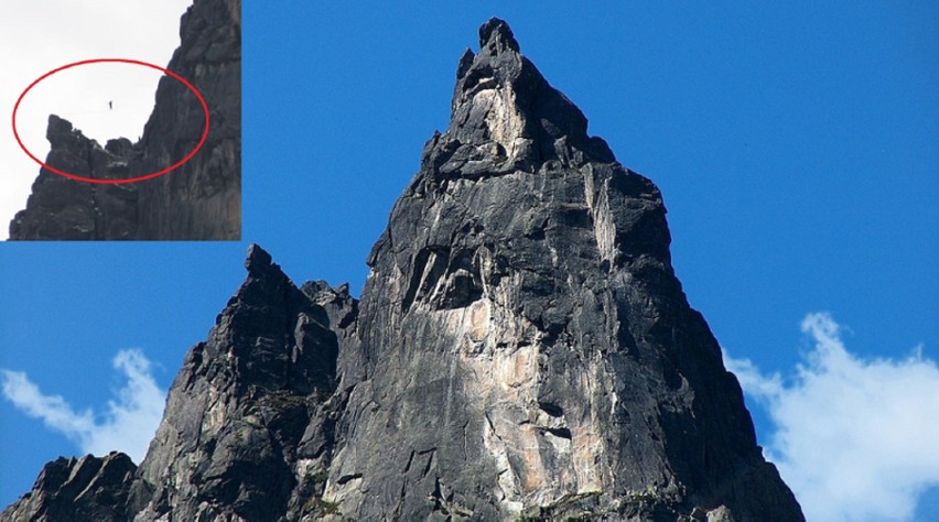 Tatry. Chodzili po linie nad przepaścią. Mrożąca krew w żyłach akcja na Mnichu