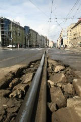 Prace na torowisku na Piłsudskiego. Objazdy tramwajów 