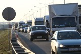 Wypadek na Autostradowej Obwodnicy Wrocławia. Zderzyły się 3 samochody. Uwaga na utrudnienia!