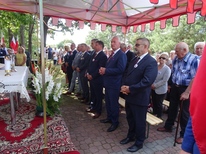 W czwartek mieszkańcy oddali hołd zamordowanym w...