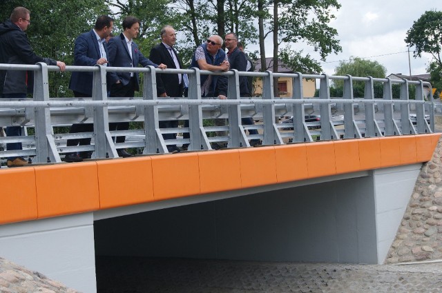 Odbiór przebudowanej drogi gminnej oraz nowoczesnego mostu w Rudzie, odbył się w poniedziałek 8 lipca.