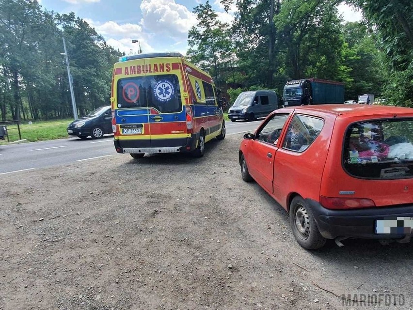 Wypadek przed przejazdem kolejowym w Jełowej.