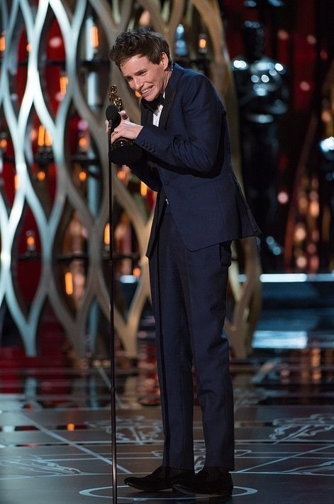 Reakcja Eddiego Redmayne'a na Oscara (fot. Michael Yada /...