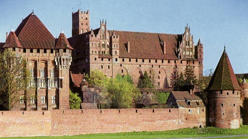 Zamek w Malborku od strony Nogatu